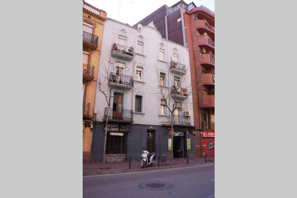 Barcelona Industrial Style Apartment L'Hospitalet de Llobregat Esterno foto