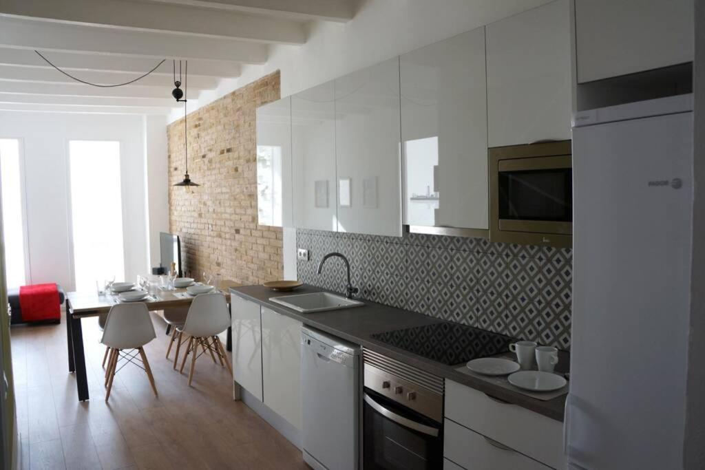 Barcelona Industrial Style Apartment L'Hospitalet de Llobregat Esterno foto